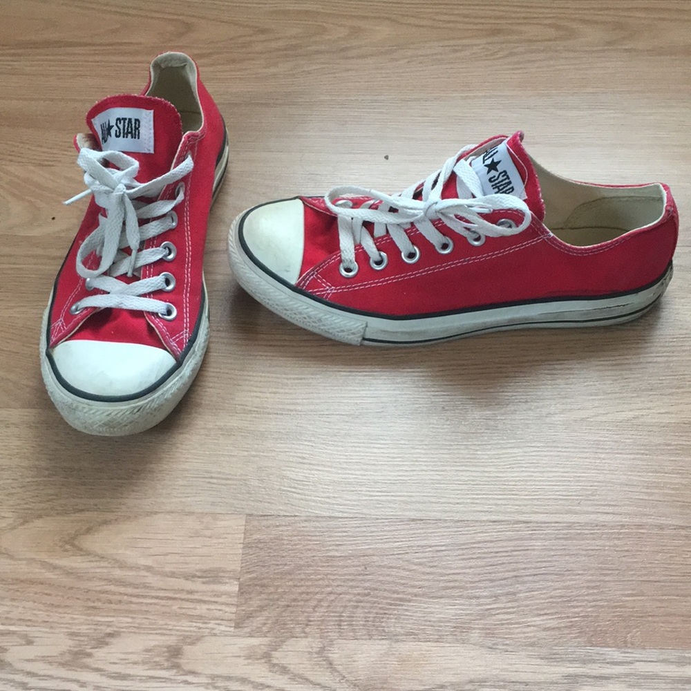 Red Low Converse